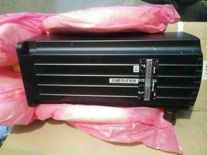 MOOG  G400  Servo Motor  G445-1001  Typ. CA58814063CP3   3.3kW  4000 u/min  NEW - Picture 1 of 8