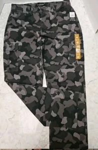 AirWalk Men's Cargo Camo Pants Size 36x32 Camouflage New With Tags - Picture 1 of 14