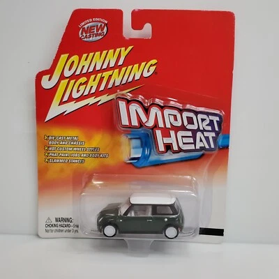 Rare Johnny Lightning Import Heat Mini Cooper White Lightning Chase Green - Image 1 of 3