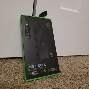11-portowa stacja dokująca USB-C Razer; Ethernet, HDMI, USB A&C, 3.5, gniazda SD, Windows i Mac - Zdjęcie 1 z 4