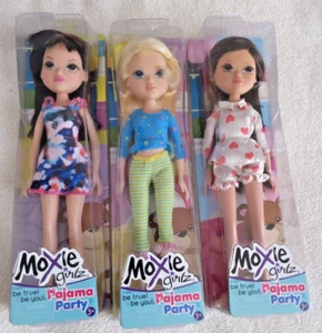 3 MOXIE GIRLZ "Pajama Party"  SOPHINA AVERY LEXA Dolls NIP - Picture 1 of 8