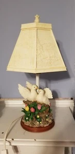 Vintage Dove Lamp Lovebirds 16" Figural Lamp Light Sculpture Nature Home Decor - Picture 1 of 11