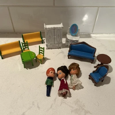Vintage 1980 Mattel The Littles Doll House Furniture And 3 Dolls - Image 1 of 4
