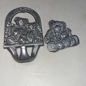Vintage PEWTER Teddy BEARS Hook Hanger & Decoration Ornament 1993 Carson - Picture 1 of 2
