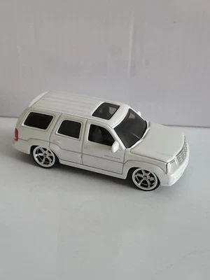 Hot Wheels WHIPS Team Baurtwell Cadillac Escalade blanco pilotos reales Foto 1 de 4