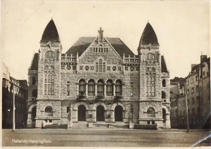 Postcard Finland Helsinki Helsingfors National Theatre - Picture 1 of 2