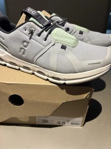 On Running Youth Cloud Sky Shoes 4.5Y -NEW Store try on condition - Picture 1 of 8