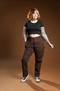 Sloan Cargo Pants - Leopard - Girrlscout Size 2x - Picture 1 of 3