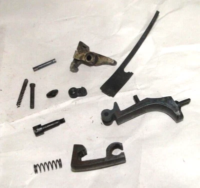 MAB MODELO "C" AGARRE SEGURIDAD, CORREA TRASERA, RESORTE, CONECTOR 7,65mm Foto 1 de 4