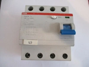 DISYUNTOR DE CIRCUITO ABB F204 A 40 AMP 30mA 2CSF204101U1400 RCD - Imagen 1 de 1
