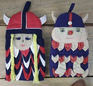 Rare Vintage Norwegian Viking Couple Oven Mitt Pair Potholder People Horn Helmet - Picture 1 of 18