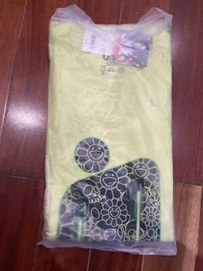 Takashi Murakami Uniqlo Billie Eilish T-Shirt Sz L Yellow - Picture 1 of 1