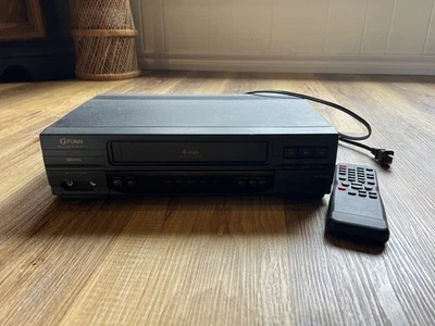 Reproductor de cinta de casete de video Funai FE226E VCR VHS 4 cabezales grabadora se enciende  Foto 1 de 3