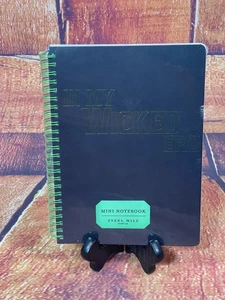 Lindo mini cuaderno espiral Steel Mill and Co para amantes del teatro, 8,25" x 6,25" - Imagen 1 de 4