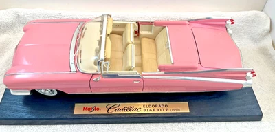 Maisto 1959 Rosa Cadillac Eldorado Biarritz 1/18 Metal Diecast Modelo Coche y Caja Foto 1 de 4