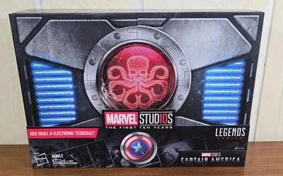 Marvel Studios First Ten Years Red Skull + Tesseract eletrônico NOVO SDCC 2018 - Imagem 1 de 4