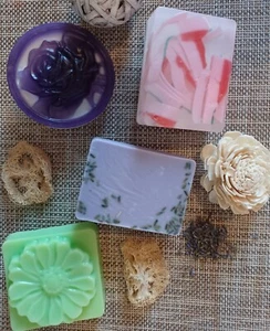 Handmade Soaps 100% natural, pack of 4 Soaps. - Picture 1 of 2