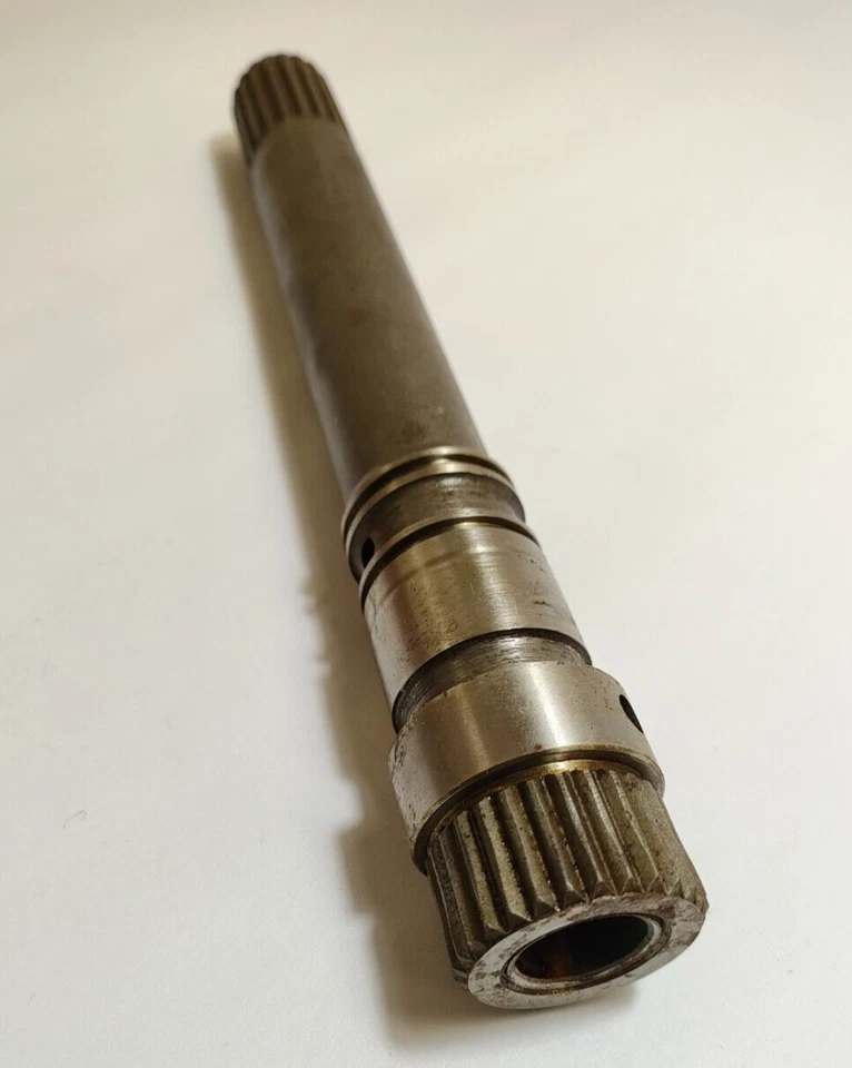 Входной вал коробки передач 1962-1966 Plymouth Chrysler Dodge A727 2124831 новый из старых запасов. - Изображение 1 из 3