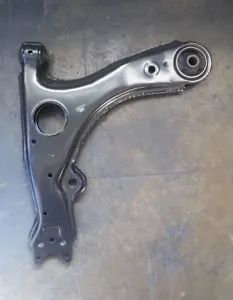 BRACCIO SOSPENSIONE SX/DX VOLKSWAGEN PASSAT 89-97 VEMA 16621 357407151 - Imagen 1 de 3