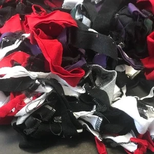 1# Restos de tela de algodón restos flecos rojo negro blanco púrpura ropa reciclada - Imagen 1 de 9