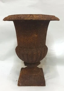 MEDICIS VASE AUS GUSSEISEN PATINA ROST DEKO HAUS UND GARTEN 23 CM - Bild 1 von 2