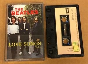 BEATLES - LOVE SONGS VOLUME 1  (1988) CASSETTE MADE IN TURKEY - Picture 1 of 2