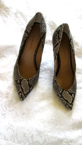 Banana Republic 7,5 M Leder Pumps Schlangenmuster spitz zulaufend klassische Absätze gebraucht, in einwandfreiem Zustand - Bild 1 von 17