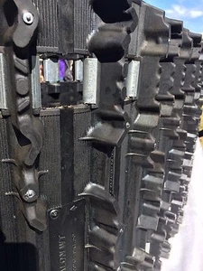 New Composit T32S Pre-Studded Snowmobile Track 137 X 15 X1.25" Lug Fully Clipped - Picture 1 of 8