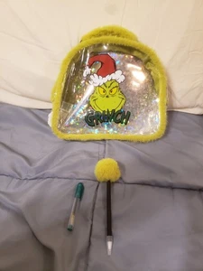 The Grinch x Justice 3-teiliges Aktivitäts-Schreibwaren-Set wiederverwendbares Felletui LESEN! - Bild 1 von 7