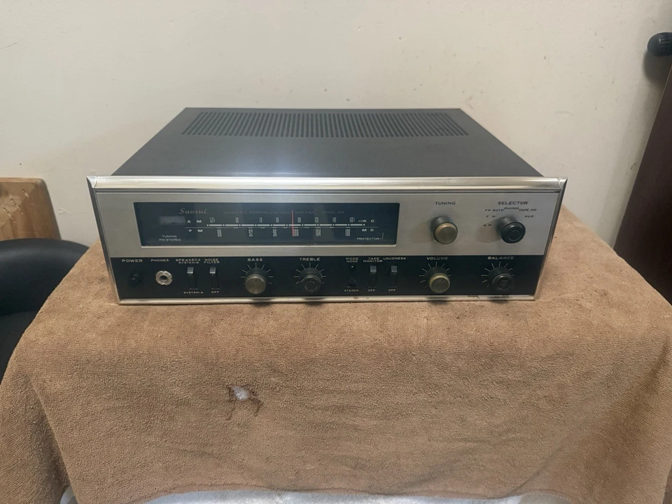 Sansui Model 400 Receiver not working for Parts or Repair only - Image 1 of 4