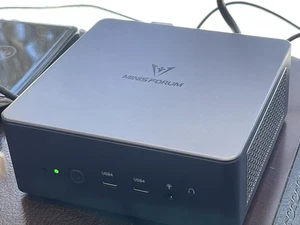 New sealed MINISFORUM Mini PC Gaming UM790 Pro AMD Ryzen 9 7940HS -Barebone(0+0) - Picture 1 of 7