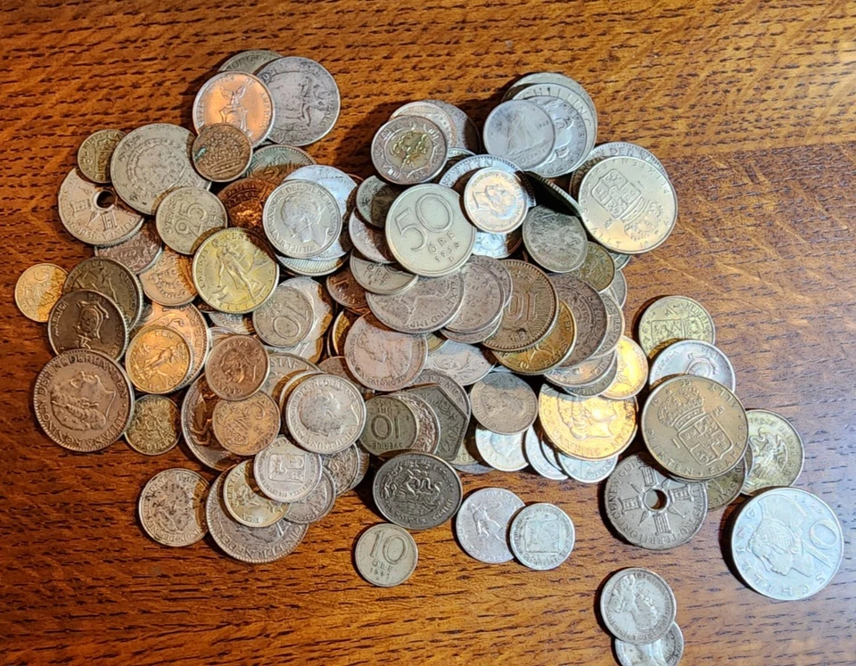 World Silver Coin Lot -  460 GRAMS - Image 1 of 4