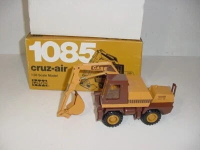 1/35 CASE 1085B Cruz-Air by NZG (#2962) NIB! Never Displayed! - Image 1 of 4