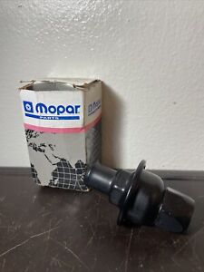 NOS Mopar J3233960 air injection pump check valve 1988-1991 Jeep Wagoneer, J10