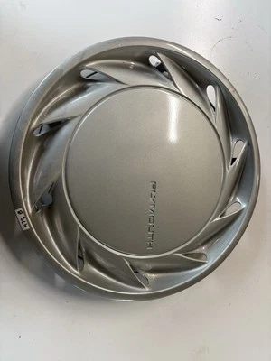 Cubierta de rueda tapacubos de 14" Plymouth Voyager/Aclaim/Sundance 478B 1991-1994 Foto 1 de 4