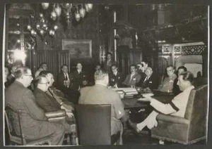 Real Photos x 2 Juan Domingo Peron Argentinian President Peronism Year 1953 !!! - Picture 1 of 2