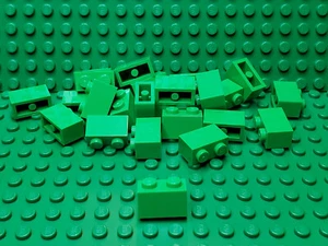 ** Lote de 25 CT ** Lego NUEVO verde brillante 1 x 2 ladrillos estándar Lote de 25 - Imagen 1 de 1
