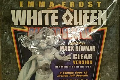 Estátua White Queen/Emma Frost Clear Diamond PX Previews Exclusive Bowen Designs - Imagem 1 de 3