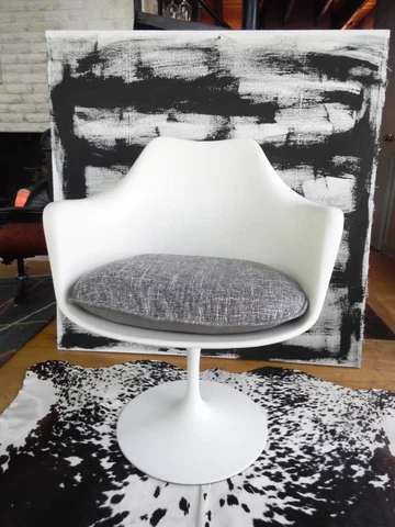 Original 1963 Knoll Saarinen Tulip Armchair Model 150 Mid Century Modern Cover