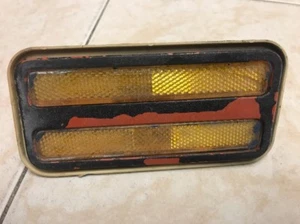USED 1976-1981 FIREBIRD TRANS AM FRONT RIGHT PASSENGER SIDE AMBER MARKER LIGHT  - Imagen 1 de 9