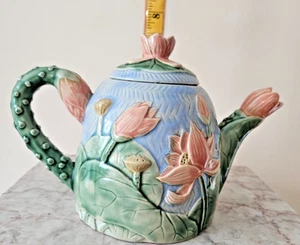 Vintage Majolica Lotus Lily Ceramic Teapot with Lid 7” Decorative 3D Pottery - Picture 1 of 7