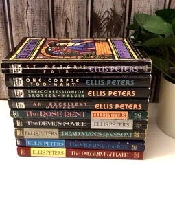 Brother Cadfael Series Lot of 9 by Ellis Peters Medieval Mystery Paperbacks - Imagen 1 de 14