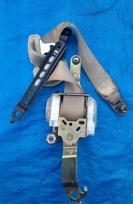 Subaru Outback 2005-2009 pasajero derecho diestro cinturón de seguridad retractor OEM 05-09 Foto 1 de 4