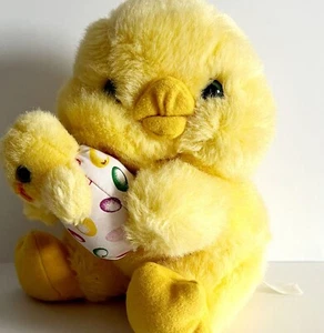 Avon Vintage Easter Chick With Hatchling Egg Plush Stuffed Animal 9" Doll PLSHY1 - Picture 1 of 4
