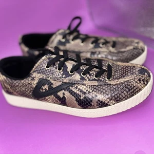 TRETORN NYLITE 3 Plus Snake Print Leather Sneakers Womens US 8.5 MSRP $95 (0182) - Picture 1 of 17
