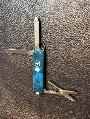 Victorinox CLASSIC SD Small Swiss Army Knife - Limited Edition - Image 1 of 4