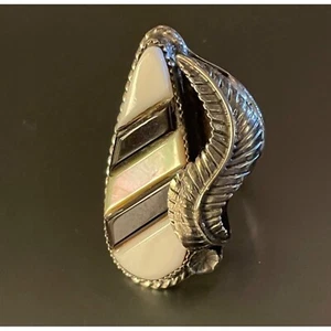 VTG Navajo Inlay Black & White Sz 9 Long Statement Native American Ring Onyx MOP - Picture 1 of 15