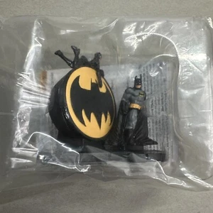 DC Heroclix Brave & the Bold 100 Batman and Catwoman Limited Edition - Picture 1 of 4