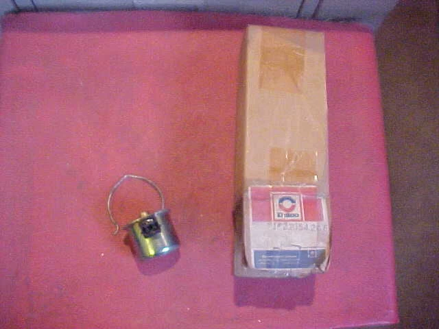 NUEVO OEM GM EE. UU. 80 81 CHEVY CHEVETTE PONTIAC T1000 BOBINA DE VÁLVULA DE CIERRE DE SOLENOIDE Foto 1 de 4