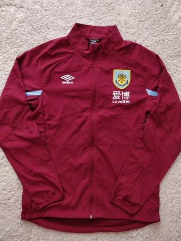 Umbro BURNLEY FC Jacket Soccer Football England Burgundy Sweatshirt LoveBet Cover